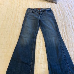 Seven For all Mankind